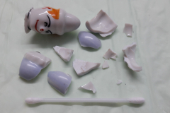 Miniature clown en porcelaine