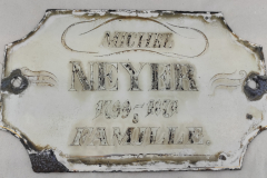 <br />Plaque émaillée (funéraire)