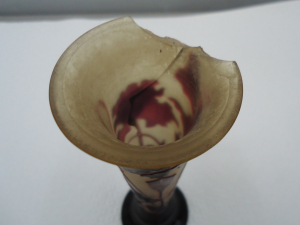 verre-multicouche-2-vase D'argental avant restauration. Morceau Manquant  (2)