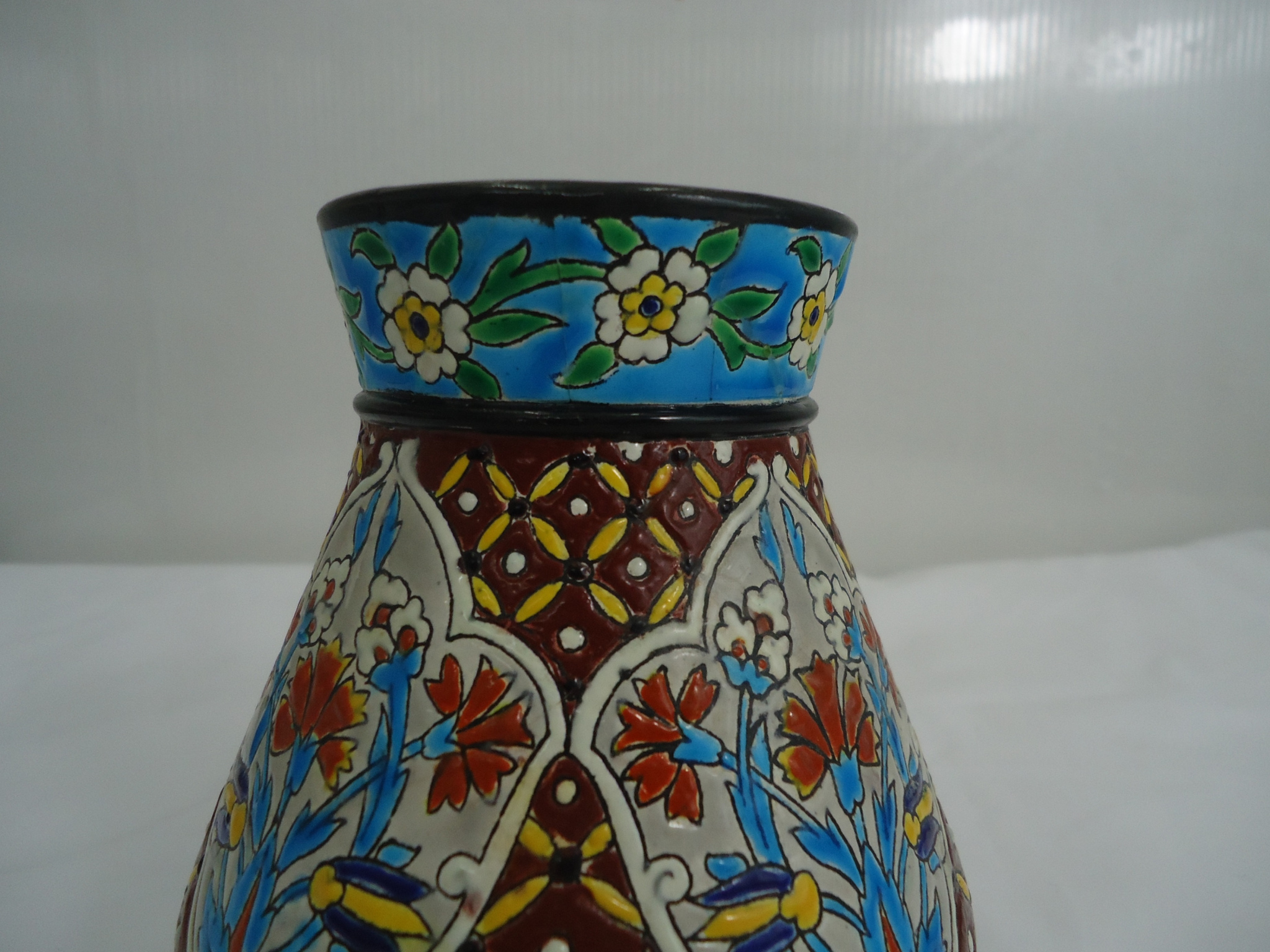 Vase en Emaux Bordeaux Vieillard après restauration
